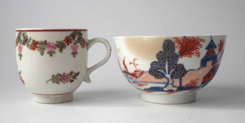 Lot 109 - Lowestoft coffee cup circa 1780, painted with