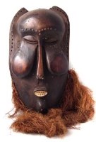 Lot 98 - Large Suku Kakuugu mask, 70cm