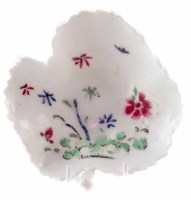 Lot 70 - Bow leaf shape pickle dish circa 1755, painted