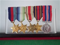 Lot 76 - German Bundeswher awards also a set of miniature medals