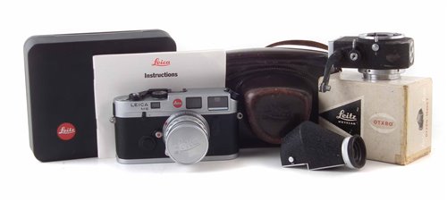 Lot 164 - Leica M6 camera in case complete with instruction book etc.
